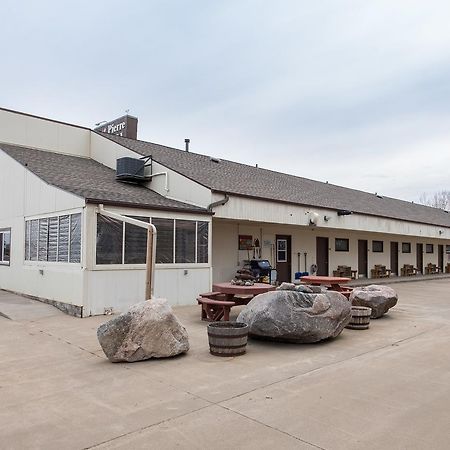 Fort Pierre Motel Exterior foto