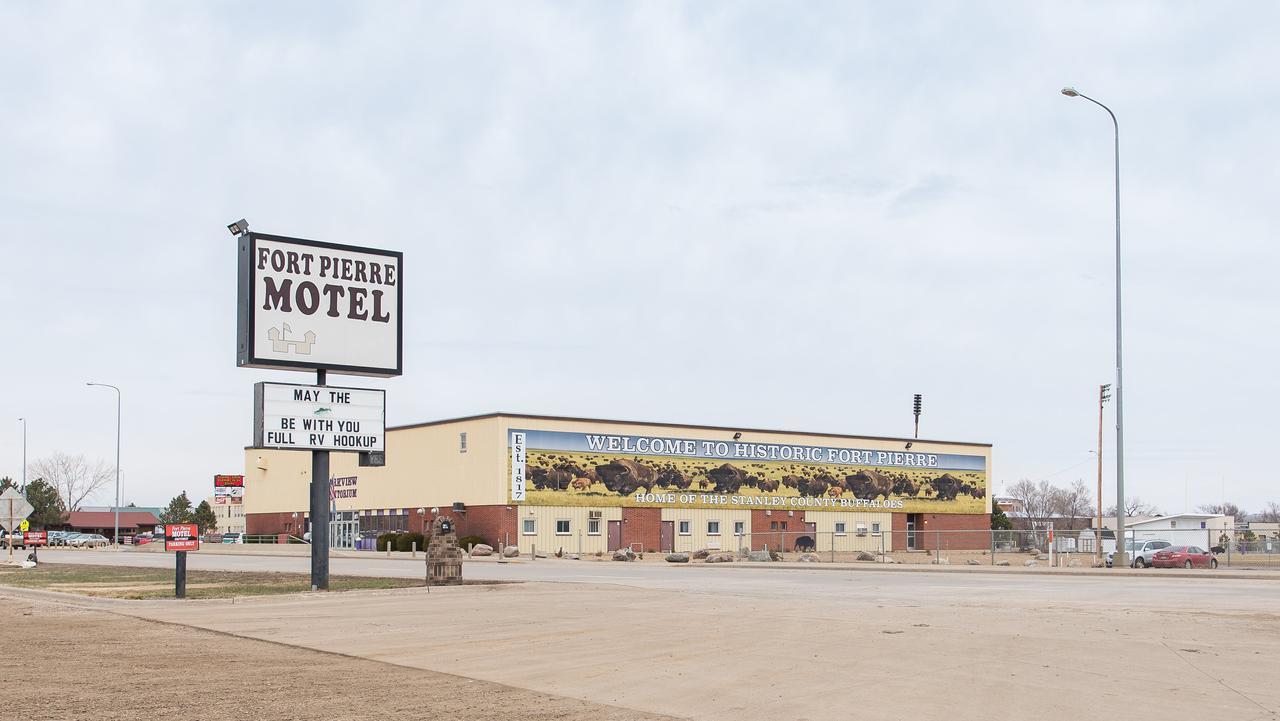 Fort Pierre Motel Exterior foto