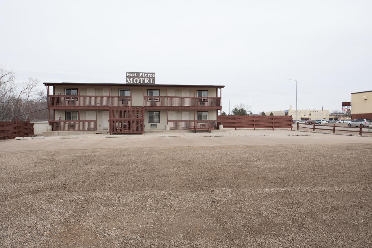 Fort Pierre Motel Exterior foto